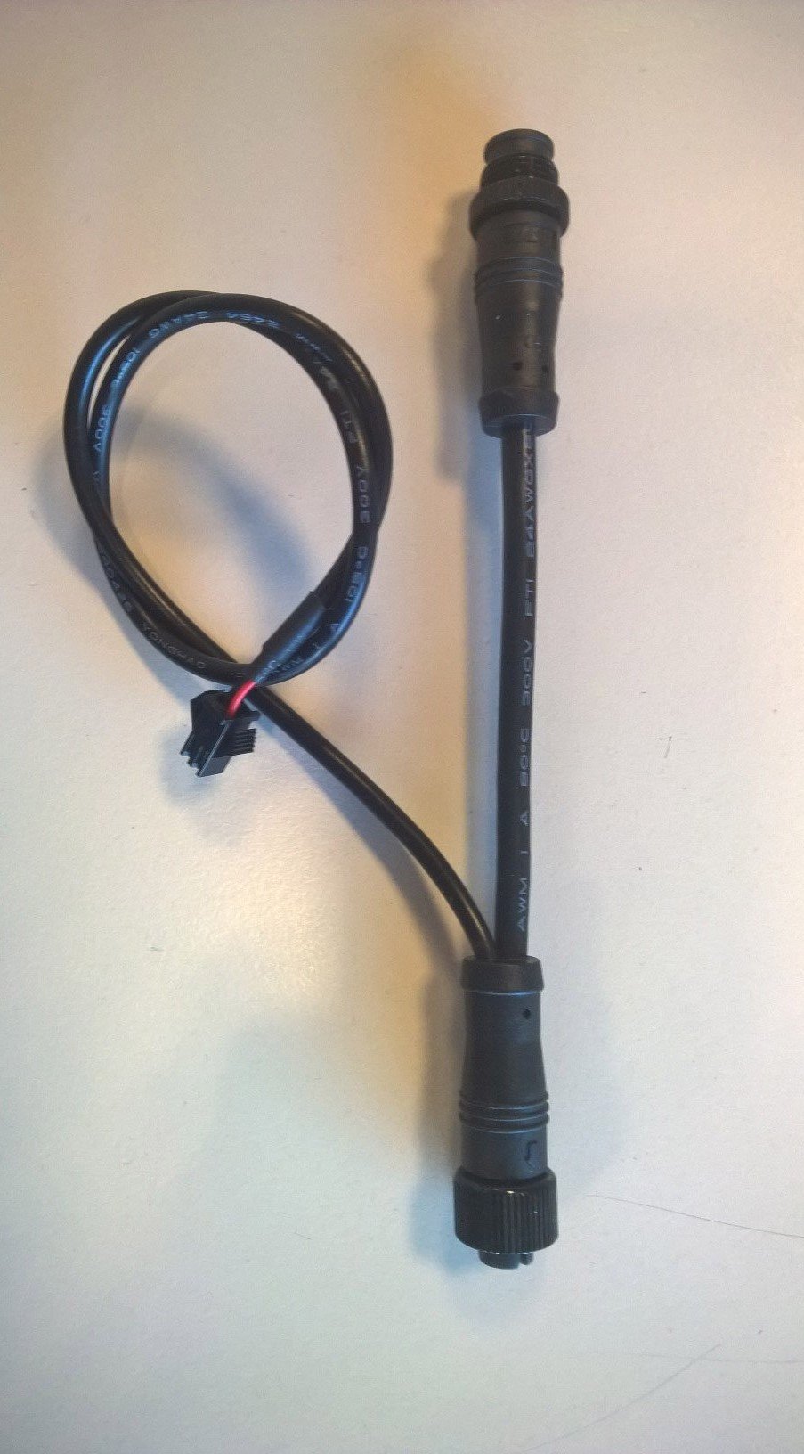 Bikkel iBee adapter kabel voor verlichting op de accu